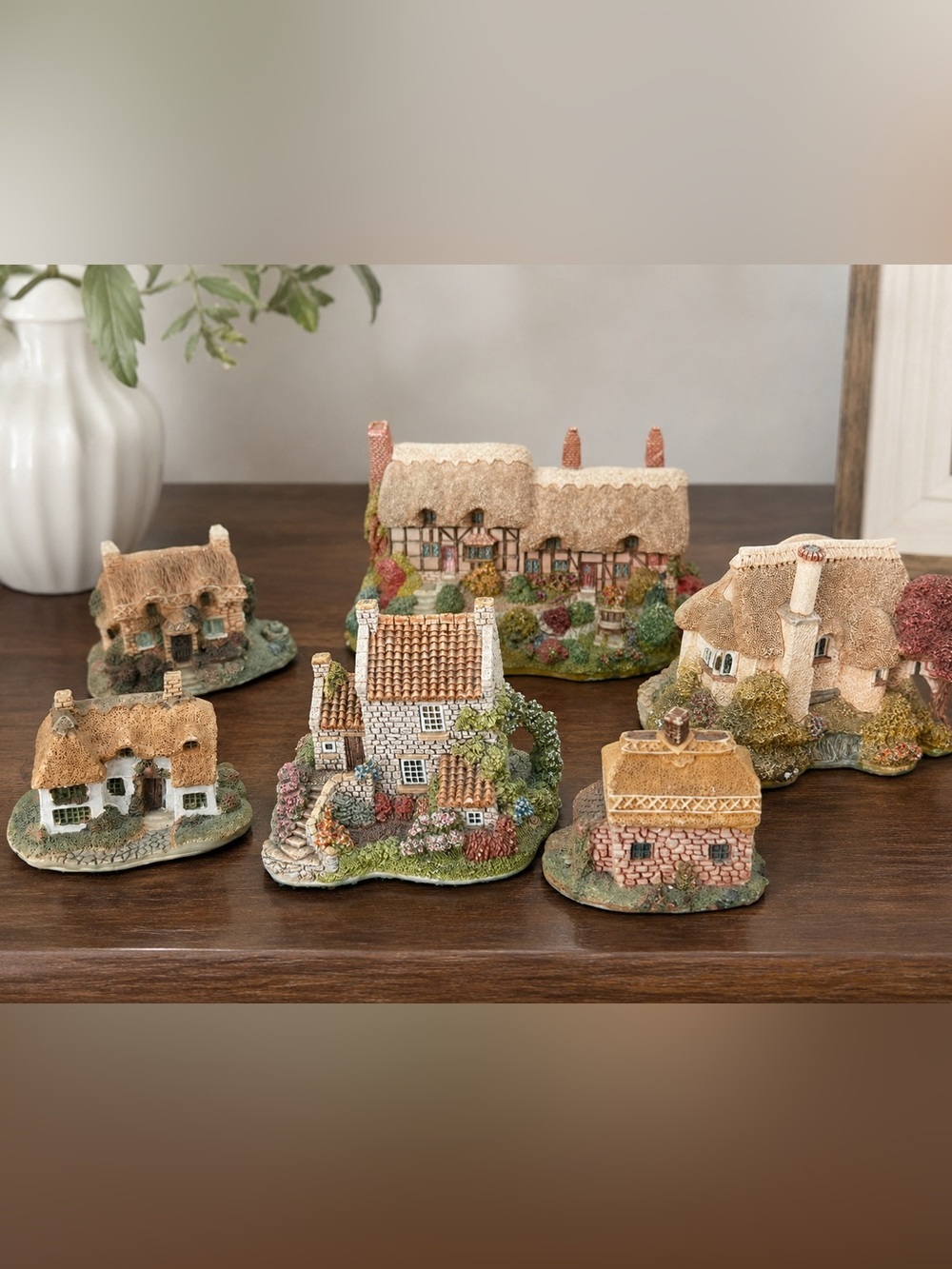 Lilliput Lane Handmade English Cottage Collection 1990 Set of 6 Fairy Garden?